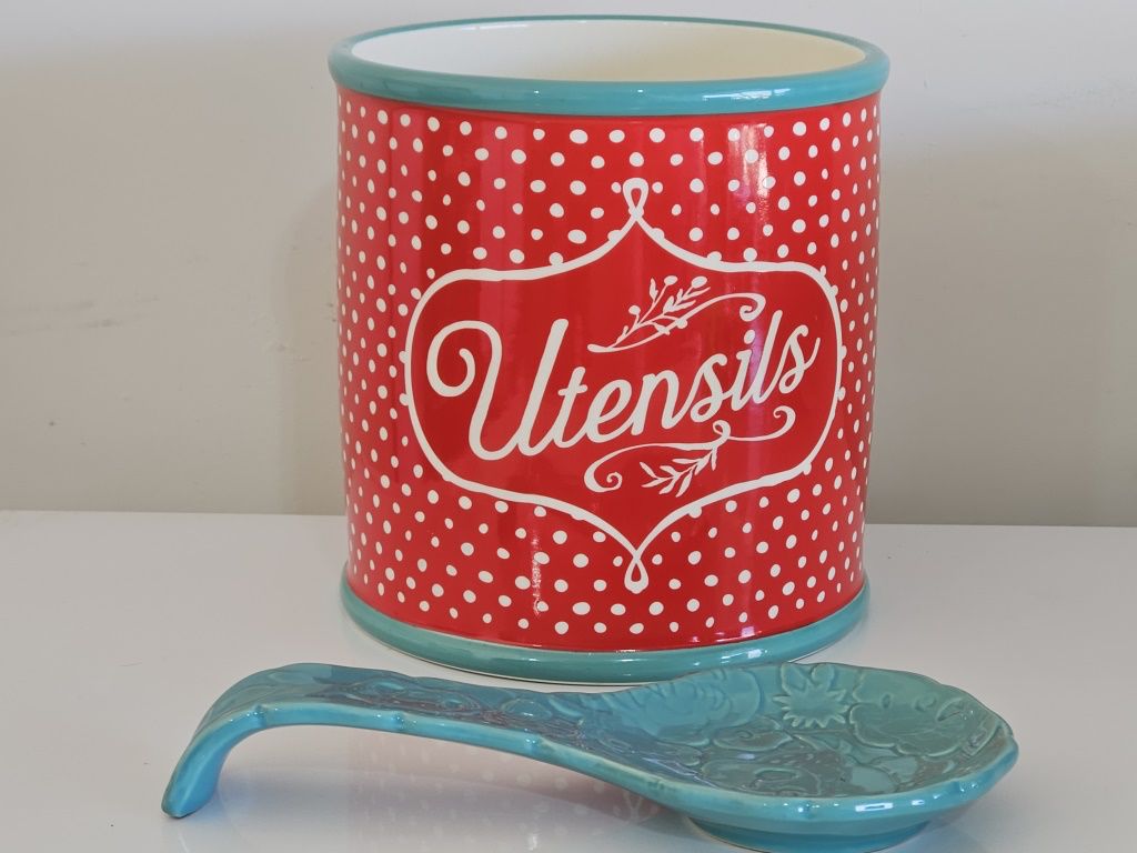 Pioneer Woman Utensils & Spoon Holders