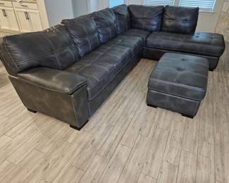 2-Piece Sectional Sofa with Ottoman