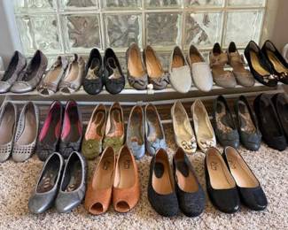 Stylish Womens Flats Loafers Shoe Lot 20 Pairs Including Birdies, FS NY, Born More