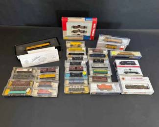 N Scale Locomotive Freight Car Collection 30 Pieces, Mostly Boxed