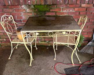 Cool Table and Chairs