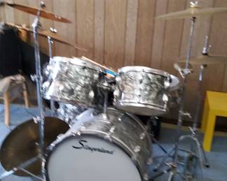 001 Drum Set