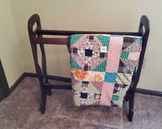 Quilt And Quilt Rack