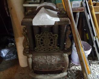 ANTIQUE WOOD STOVE