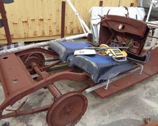 VINTAGE CAR PARTS