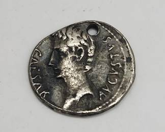 ANCIENT ROME CAESAR COIN