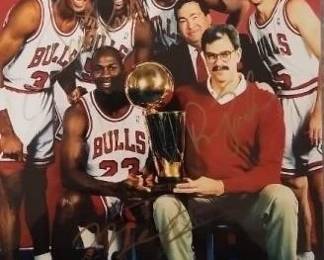 SIGNED IMICHAEL JORDAN, SCOTTIE PIPPEN, P JACKSON