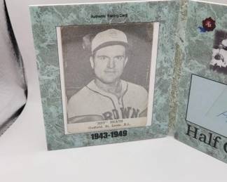 1943 CARD WITH AUTOGRAPH BECKETT CERTIFIED