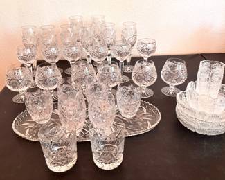 34pc Crystal Set