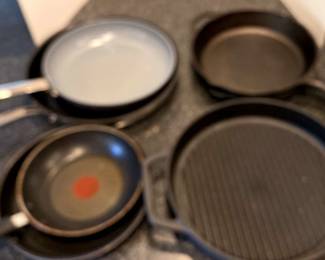 Fry pans Cast Iron, Lodge, Todd English