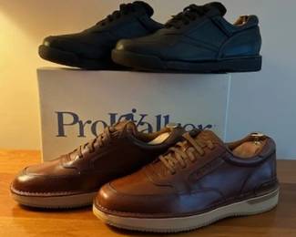 Rockport Men's ProWalkers, size 9.