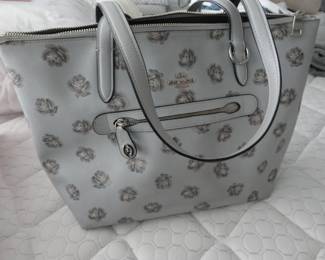 Coach Outlet Taylor Tote