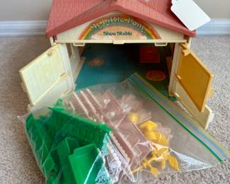 1980’s My Little Pony Show Stable