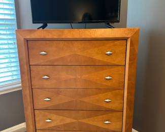 Cherry Wood Diamond Design Chest of Drawers