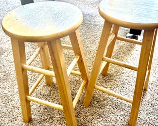 Set of 4 wood bar stools