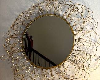Metal wire frame mirror