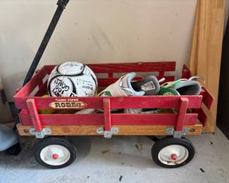 Rodeo red wagon