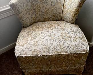 Boudoir chair