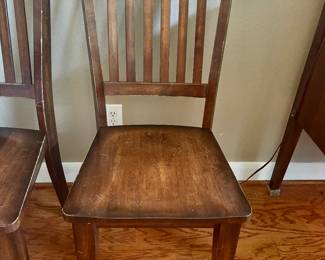 Set of 4 wood side chairs