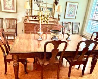 Stately dining set