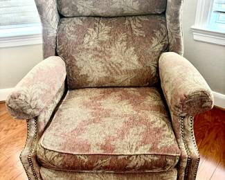 Pair of fabric recliners