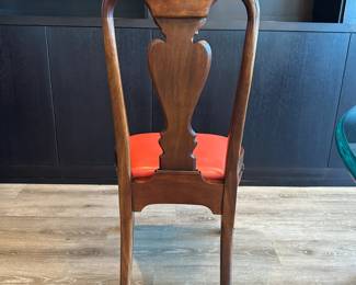 Beautiful brass and glass round table with 6 Hickory reupholstered chairs (only 4 shown). All for $1200. Call Patty (or text) with offers to buy and setup a pickup. We will make pickup easy for you! 847-772-0404.