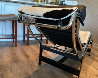 Cassina chaise - $4000 or best offer. Call Patty (or text) with offers to buy and setup a pickup. We will make pickup easy for you! 847-772-0404.