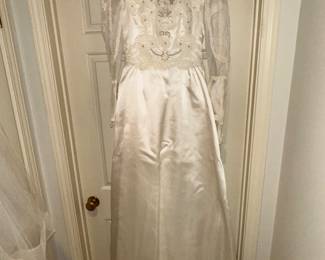 Wedding dress