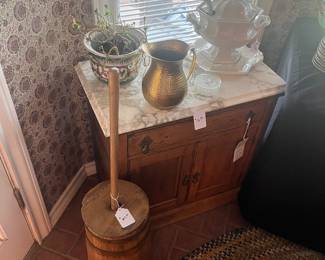 Washstand wooden churn