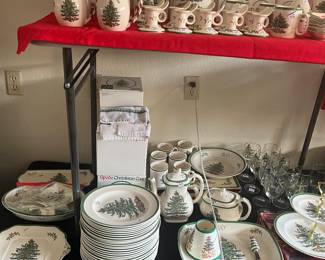 Spode collection Christmas tree pattern
