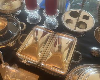 Sillverplated hollowware serving pieces
