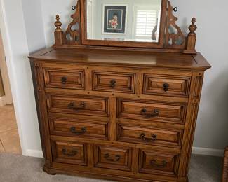 Pecan wood Thomasville dresser
