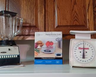 Vintage blender and scales