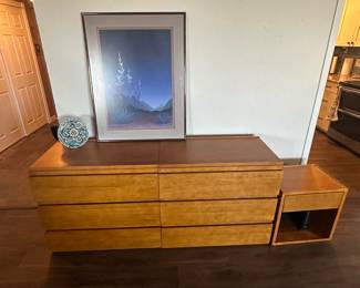 Thuma Dresser