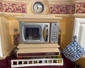 Wonderful Little Girls Kitchen