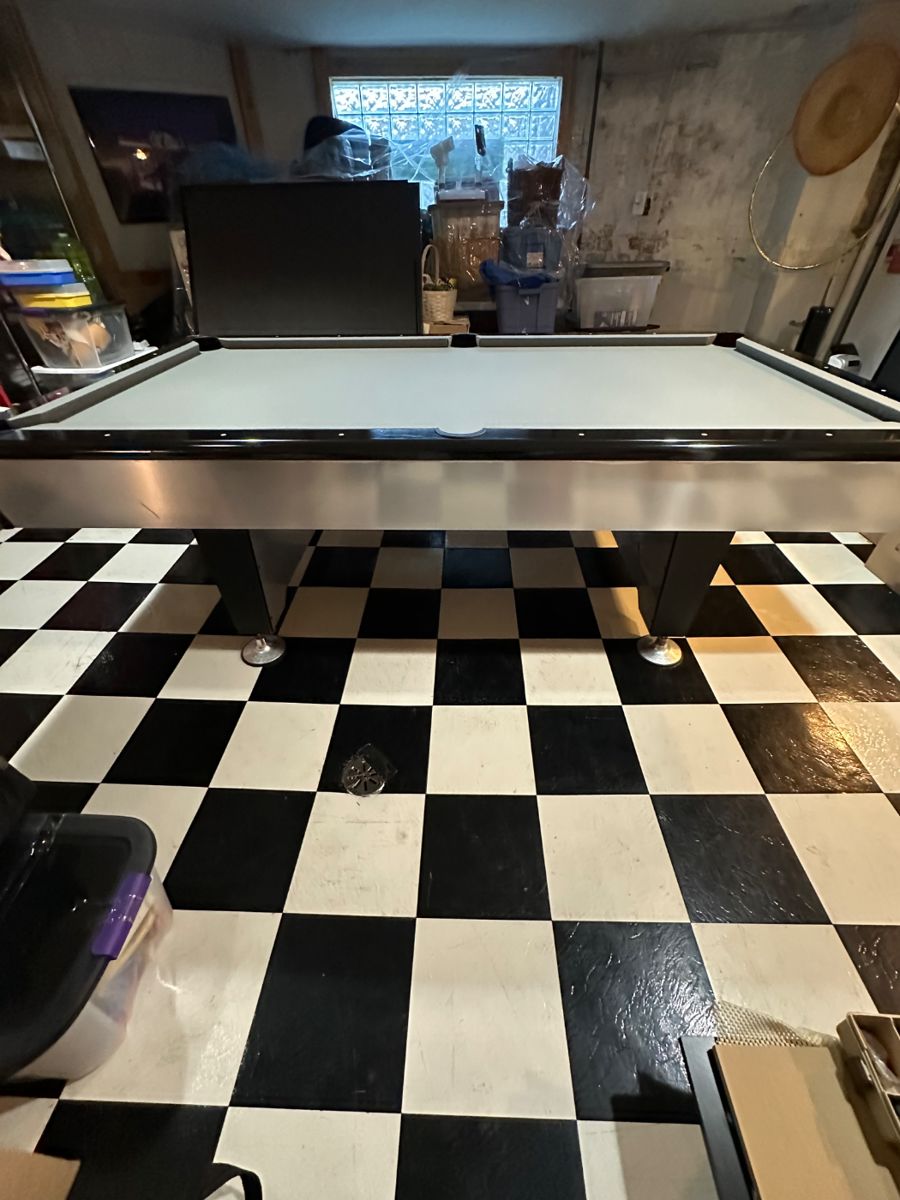 MCM pool table