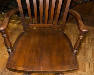 Desk chair