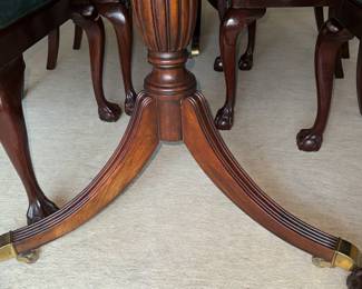 DR table pedestal