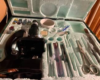 Microscope