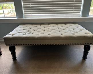 Tufted ottoman
