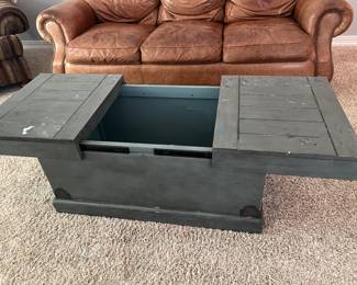 This shows the trunk open