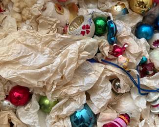 Many vintage bulbs