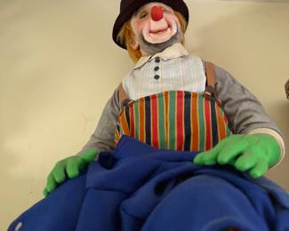 Who loves clowns?!
