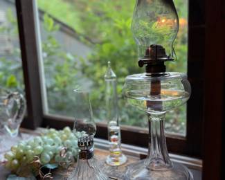 Assorted oil lamps