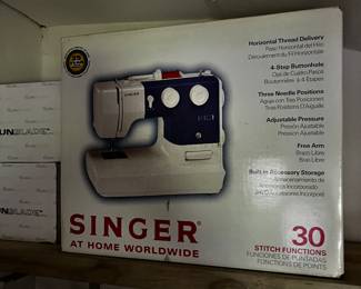 Singer Mechanical Sewing Machine Model 1725 30 Stitch Functions New In Box