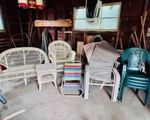 Great assortment of outdoor patio or beach chairs