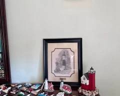 Who doesn't like lighthouses - clearly a treasure trove