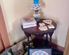 Red Skelton series boxed plates, lamp and the table - all valued items - and there's many more...