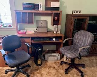 Ready to roll office desk, chairs printer, shredder, lock box and supplies