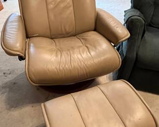 vinyl eames style chair